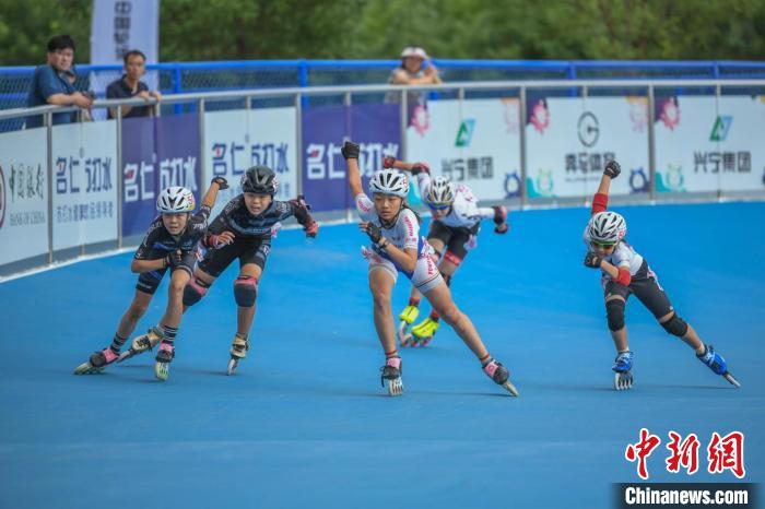 2023年中国轮滑（速度轮滑）公开赛在天津开赛：
