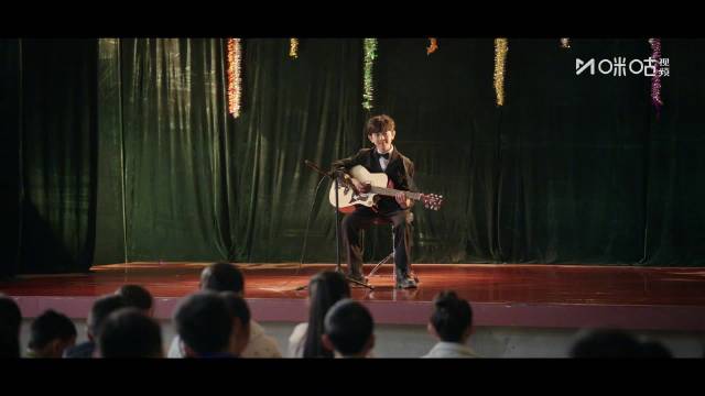 南通队陈正央视春晚献唱 球星跨界音乐舞台引热