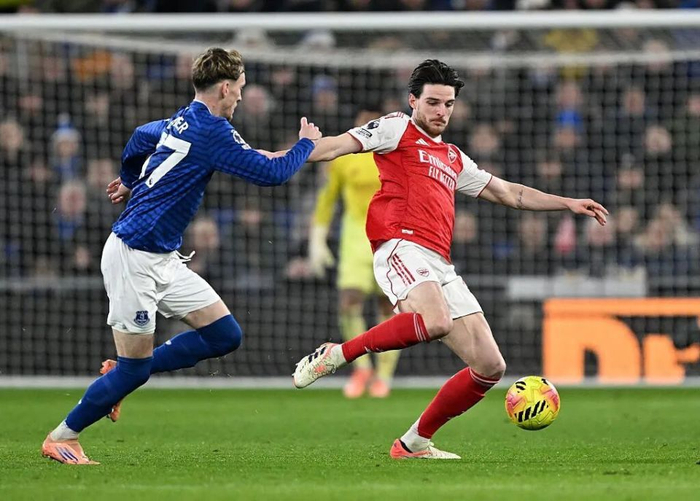 英超第30轮多场焦点战前瞻：曼联迎战维拉，利物