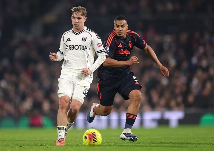 英超第30轮多场焦点战前瞻：曼联迎战维拉，利物