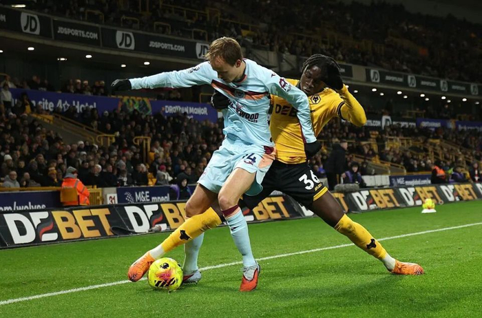 英超第30轮多场焦点战前瞻：曼联迎战维拉，利物