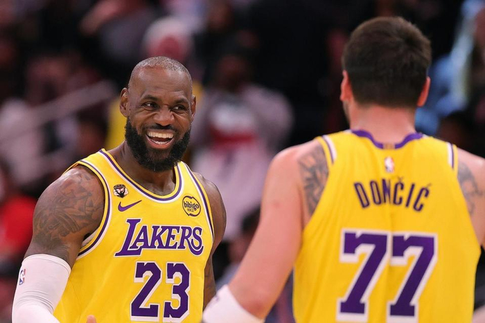 西部排名争夺白热化 火箭队季后赛策略引关注