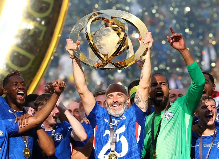 切尔西球员集体沉默送别罗塞尼尔 前任马雷斯卡